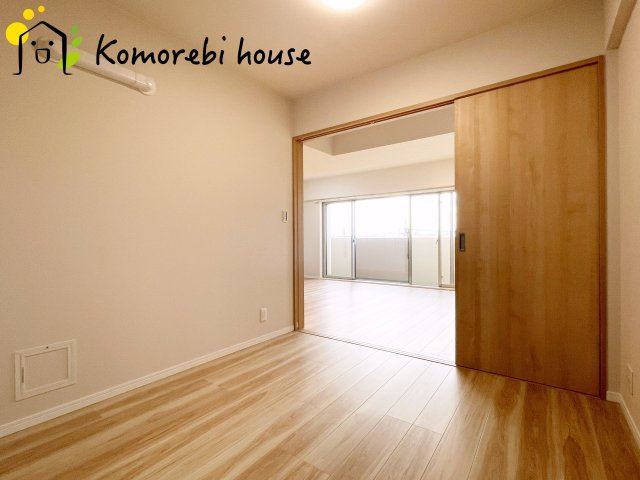 ビクトリアアネーロ大宮の洋室|明るい洋室です