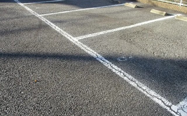 レオパレスカメリアひたち野Ⅱの駐車場