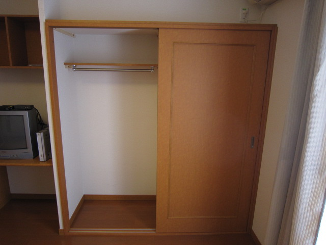 レオパレスルミエールの収納