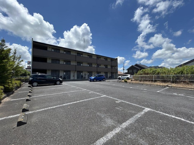 【駐車場】 | レオパレスひたち野 | 画像7