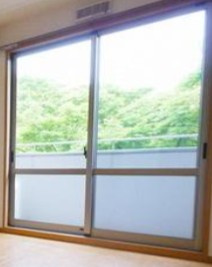 フローラ東大宮のバルコニー