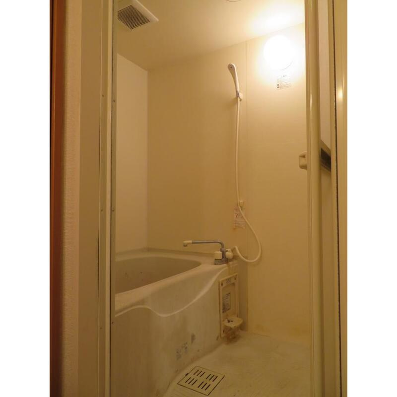 フローラ東大宮の浴室