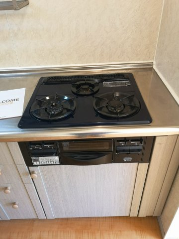 川崎市多摩区中野島２丁目のアパートのキッチン