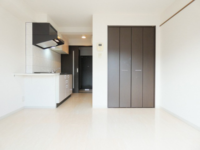 【居間・リビング】 | ロイヤルマンションC.O.R