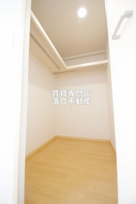 【収納】 | メゾンノーブル | 便利なウォークインクローゼット♪