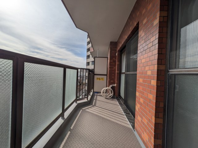 【バルコニー】