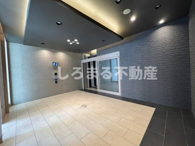 プランドール北浜のエントランス