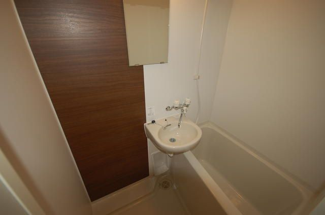 アンジュールの浴室