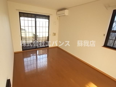 【居間・リビング】 | フォレストタウンⅠ | ゆったりとしたリビングです