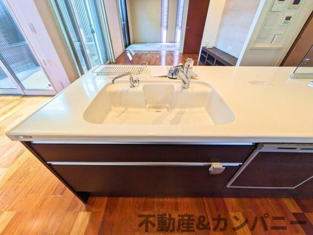 松山市朝生田町３丁目の中古一戸建のキッチン|キッチンです