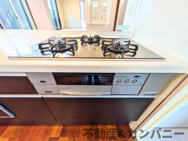 松山市朝生田町３丁目の中古一戸建のキッチン|使いやすいキッチンです