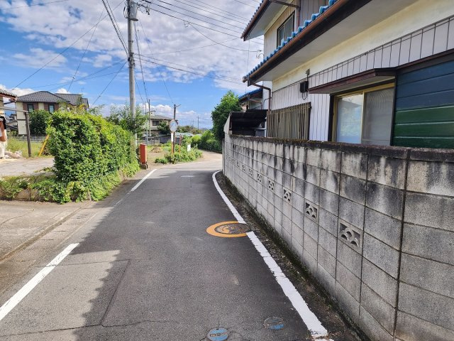 高崎市箕郷町生原　売土地の前面道路含む現地写真