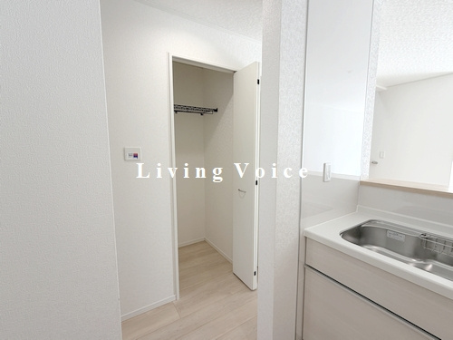 【収納】 | 【仲介手数料０円】厚木市下荻野第18　新築一戸建て　全2棟 | 厚木市下荻野第18　新築一戸建て　全2棟