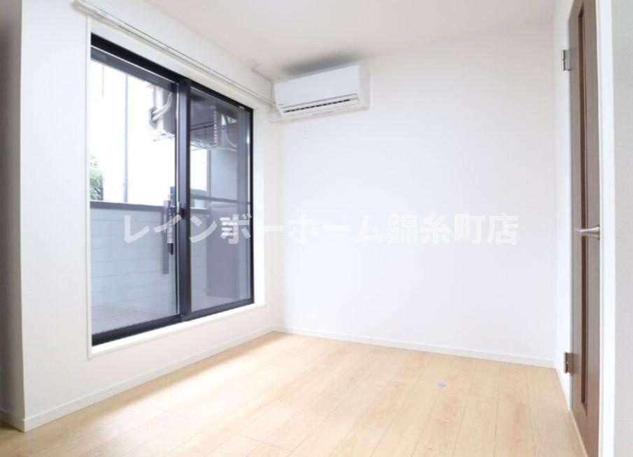 エクセラン柴又の居間・リビング