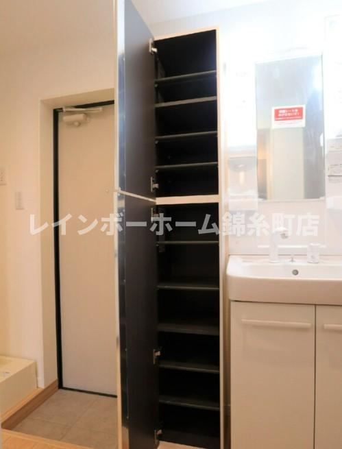 エクセラン柴又の独立洗面台