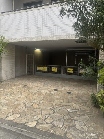 ソルフィエスタ御徒町のエントランス