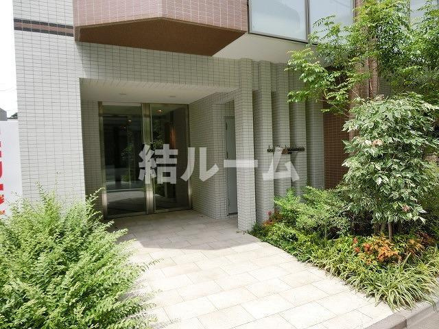 文京区水道２丁目の賃貸マンションのエントランス