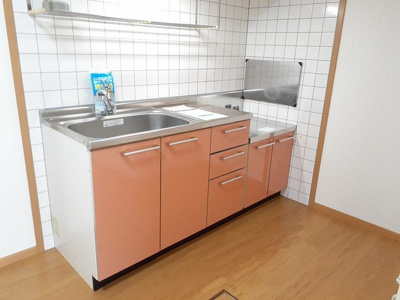 【キッチン】 | アビテイスⅠ | コンパクトなキッチンで掃除もラクラク