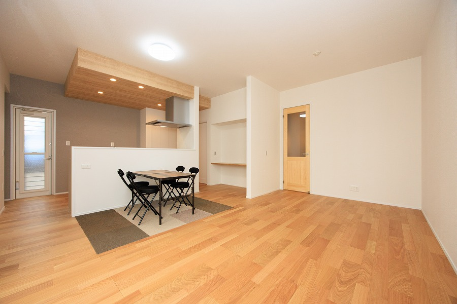 サンコート　久留米市東櫛原町の居間・リビング