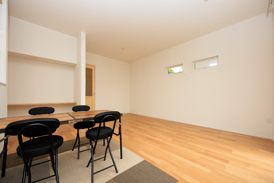 サンコート　久留米市東櫛原町の居間・リビング