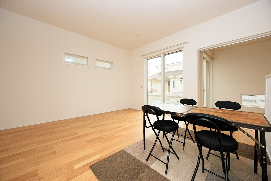 サンコート　久留米市東櫛原町の居間・リビング