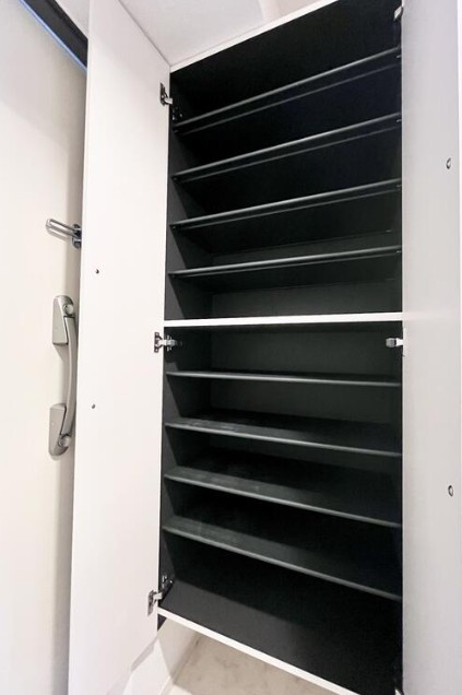 ルミエール　イリゼの玄関