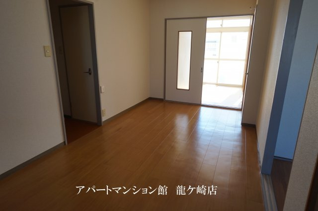 ニューシティ志げBの居間・リビング