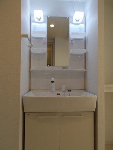 クラール玉露の洗面所