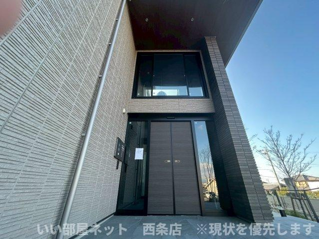 シャーメゾンコンフォーザのエントランス