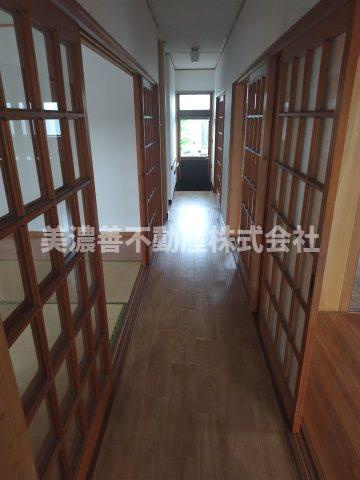 ６５３９５　岐阜市切通中古戸建ての内装