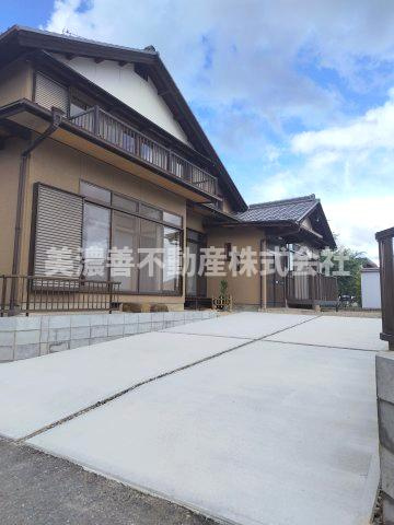６５３９５　岐阜市切通中古戸建て