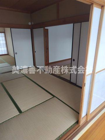 ６５３９５　岐阜市切通中古戸建ての和室