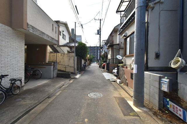 堀ノ内3丁目・新築戸建の前面道路含む現地写真