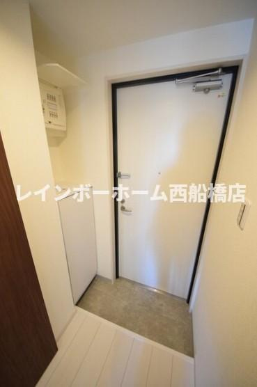 プリズム14番館の玄関