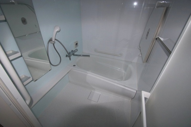 ユアコート東原の浴室