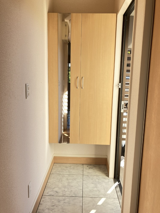 シャンブルの玄関