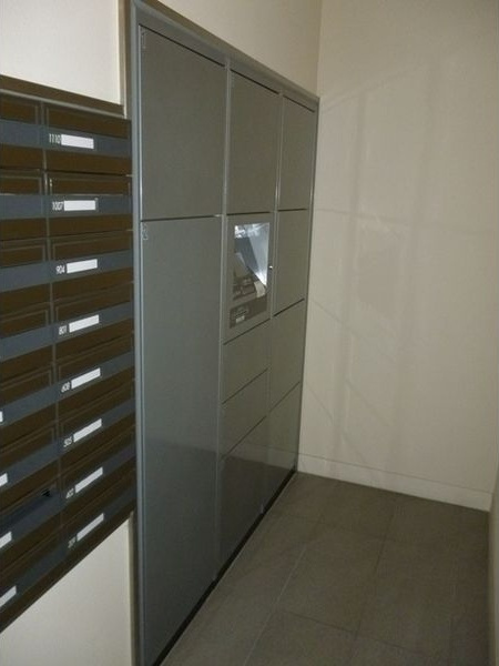 レジデンス上前津スクエア(旧プライムアーバン上前津)のエントランス