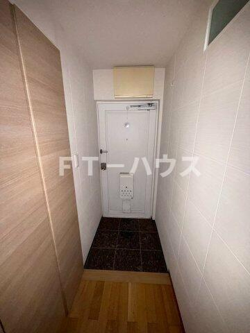 東船橋和光台ハイツ１号棟の玄関