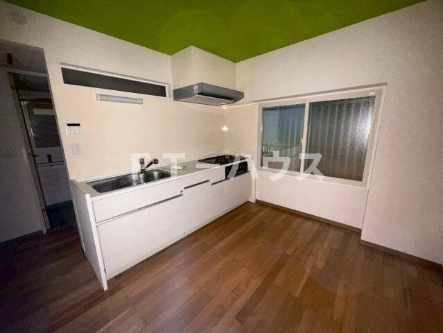 東船橋和光台ハイツ１号棟の居間・リビング