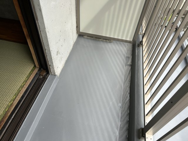 NS長尾ビルのバルコニー|外からの目が気にならないバルコニーで洗濯物が干せます