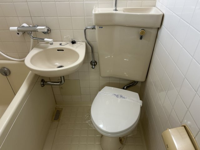 NS長尾ビルのトイレ|ゆったりとした空間のトイレです
