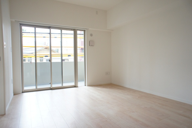 エンクレスト南福岡 奏の杜のキッチン|コンパクトなキッチンで掃除もラクラク