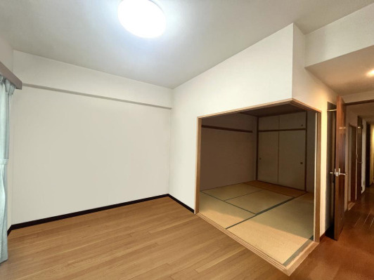 コスモ城東野江ロイヤルフォルム　4階の居間・リビング