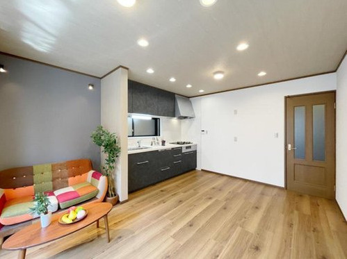 守口市大久保町4丁目　戸建の居間・リビング