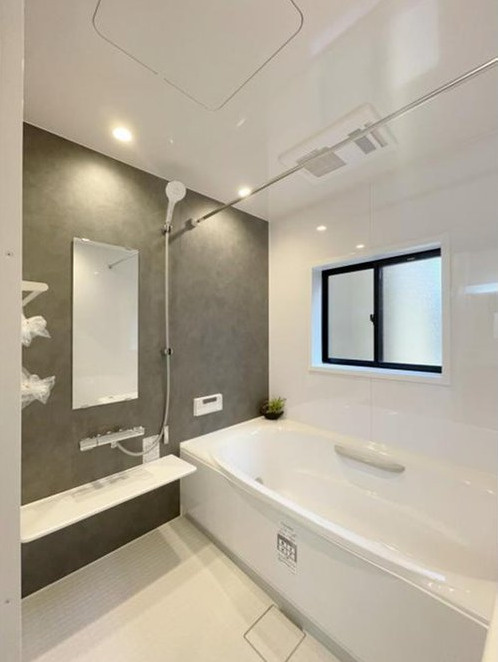 守口市大久保町4丁目　戸建の浴室