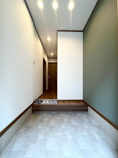 守口市大久保町4丁目　戸建の玄関