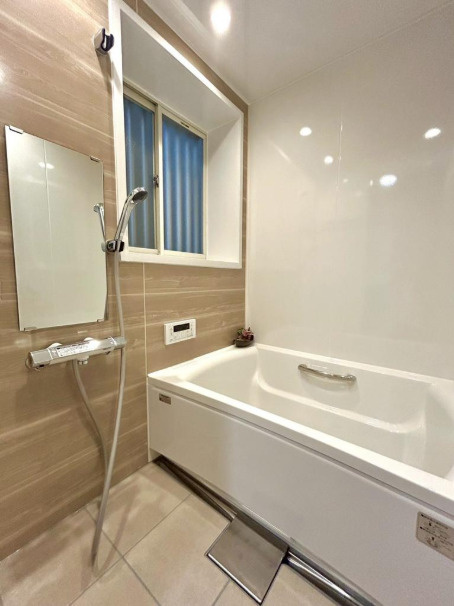 守口市八雲東町2丁目　戸建の浴室