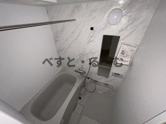 KTIレジデンス西新町の浴室