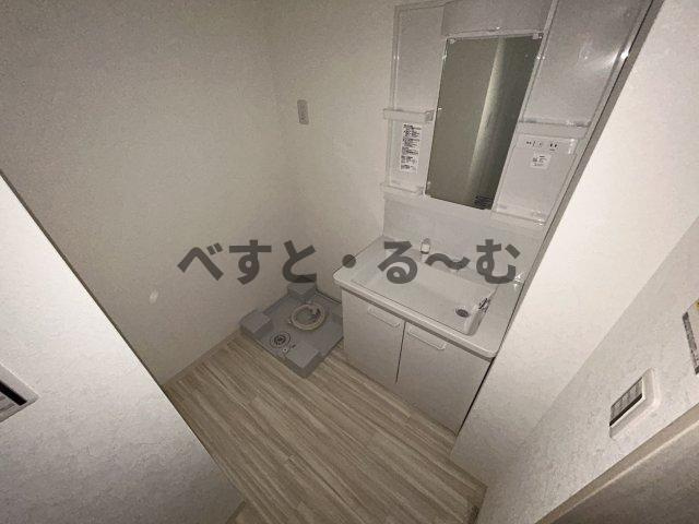 KTIレジデンス西新町の独立洗面台