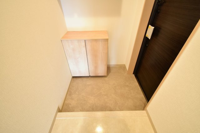 モレス・ヴィラさくら夙川の玄関